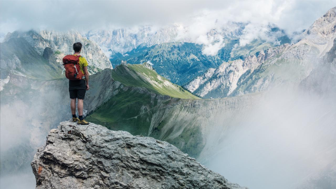 Challenging yet rewarding hikes near me with panoramic views