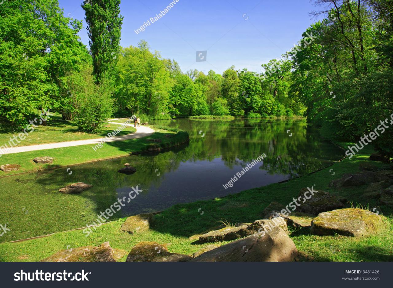 Nearby parks with paved walking trails for seniors