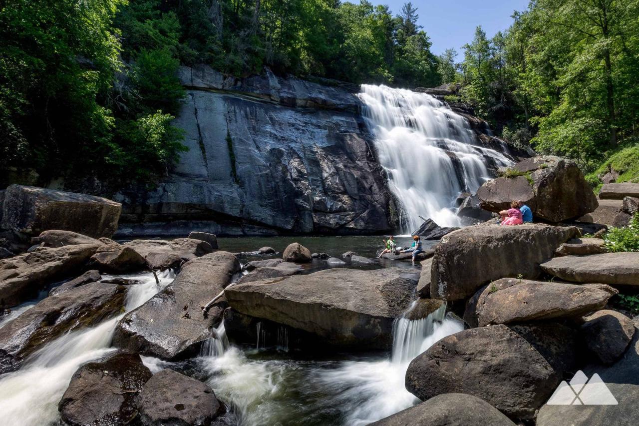 Waterfalls hiking trails exploring alabama Hidden gem hiking spots with waterfalls near my location